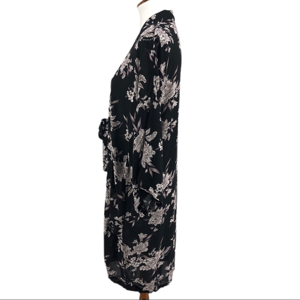 Spiritual Gangster Black Floral Print Maya Kimono Top - Picture 4 of 8